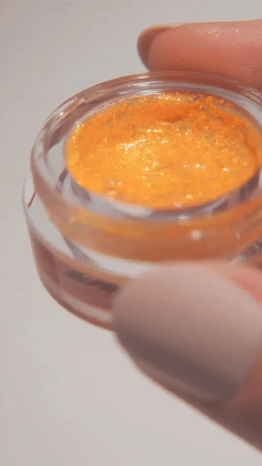 Glisten Cosmetics Flame Chroma Flakes - Duochrome Pigment
