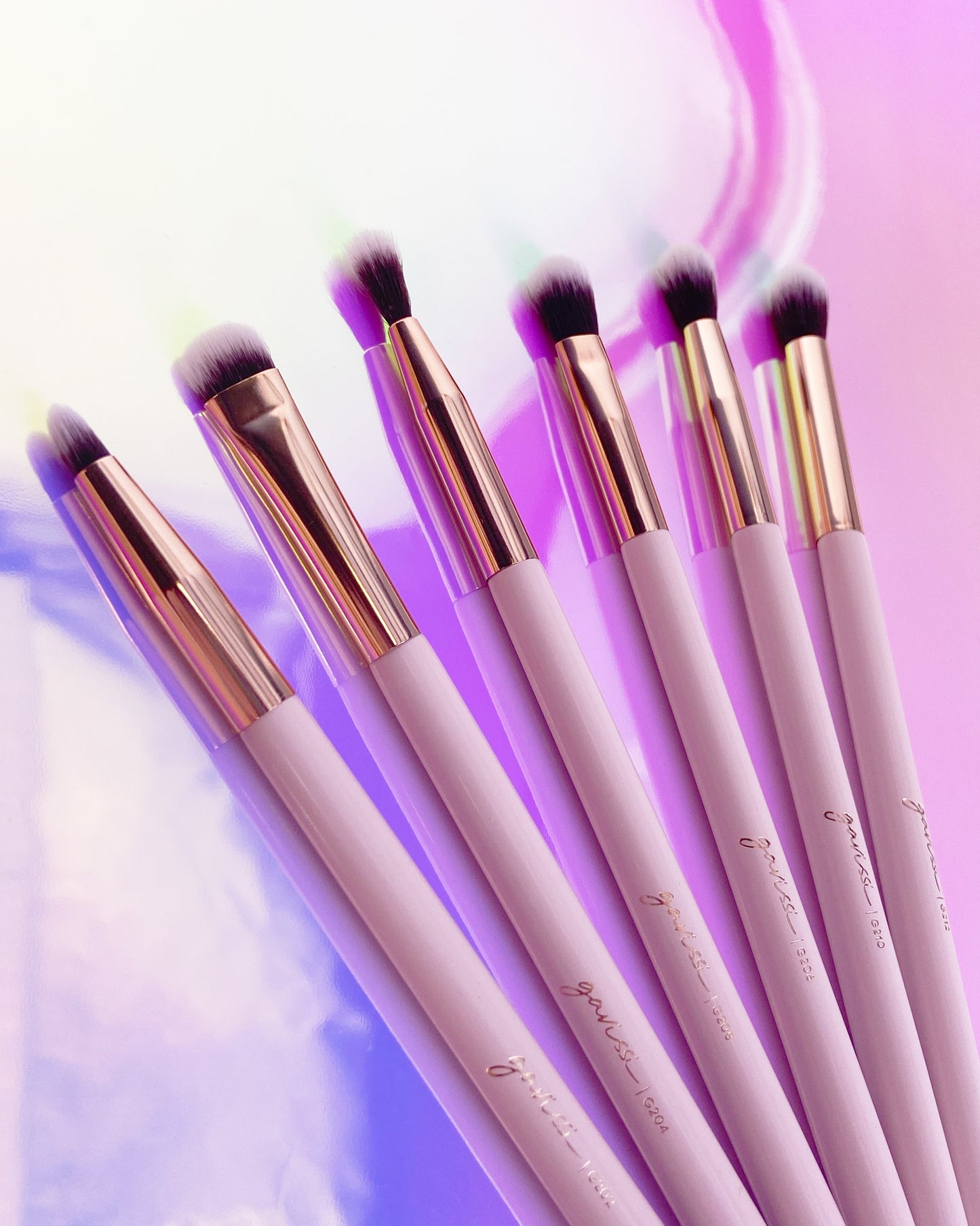 Gavissi Beauty - G202 PRECISION CREASE BRUSH