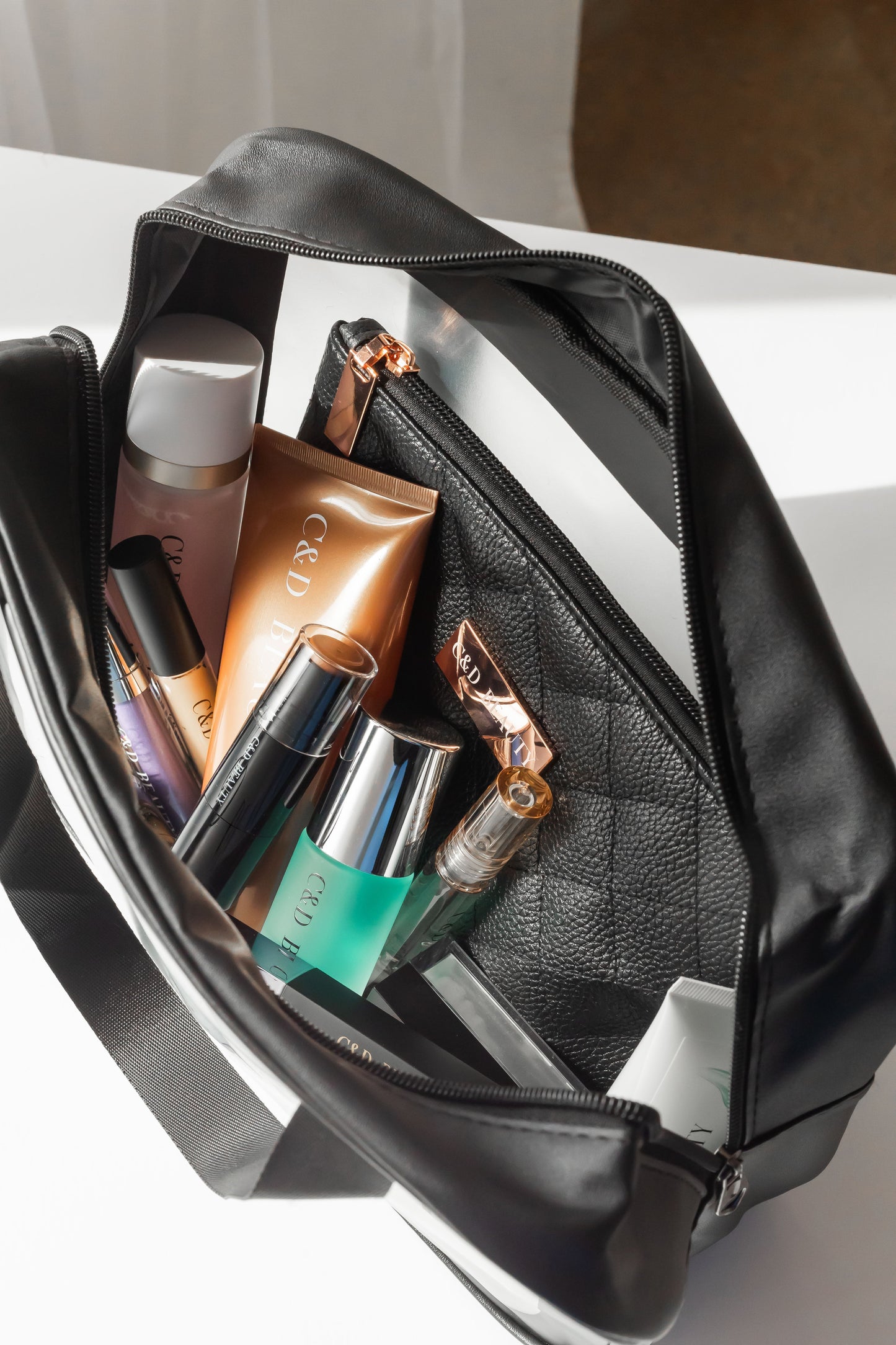 C & D Beauty - Deluxe Beauty Bag