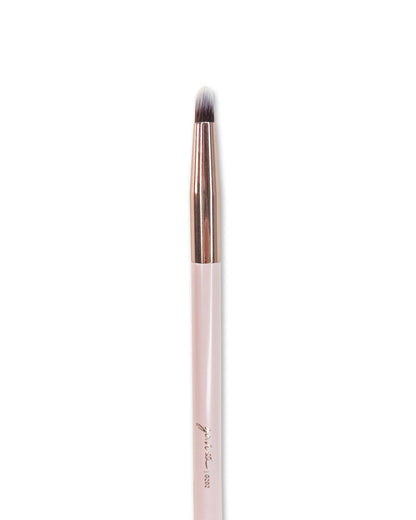 Gavissi Beauty - G202 PRECISION CREASE BRUSH