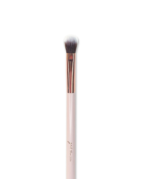 Gavissi Beauty - G206 FLAT CREASE BRUSH