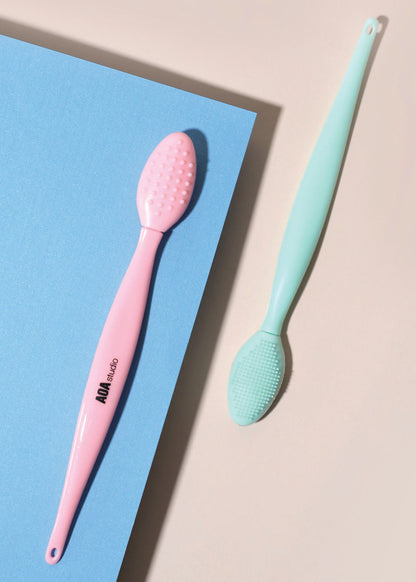 AOA Lip + Blackhead Exfoliator