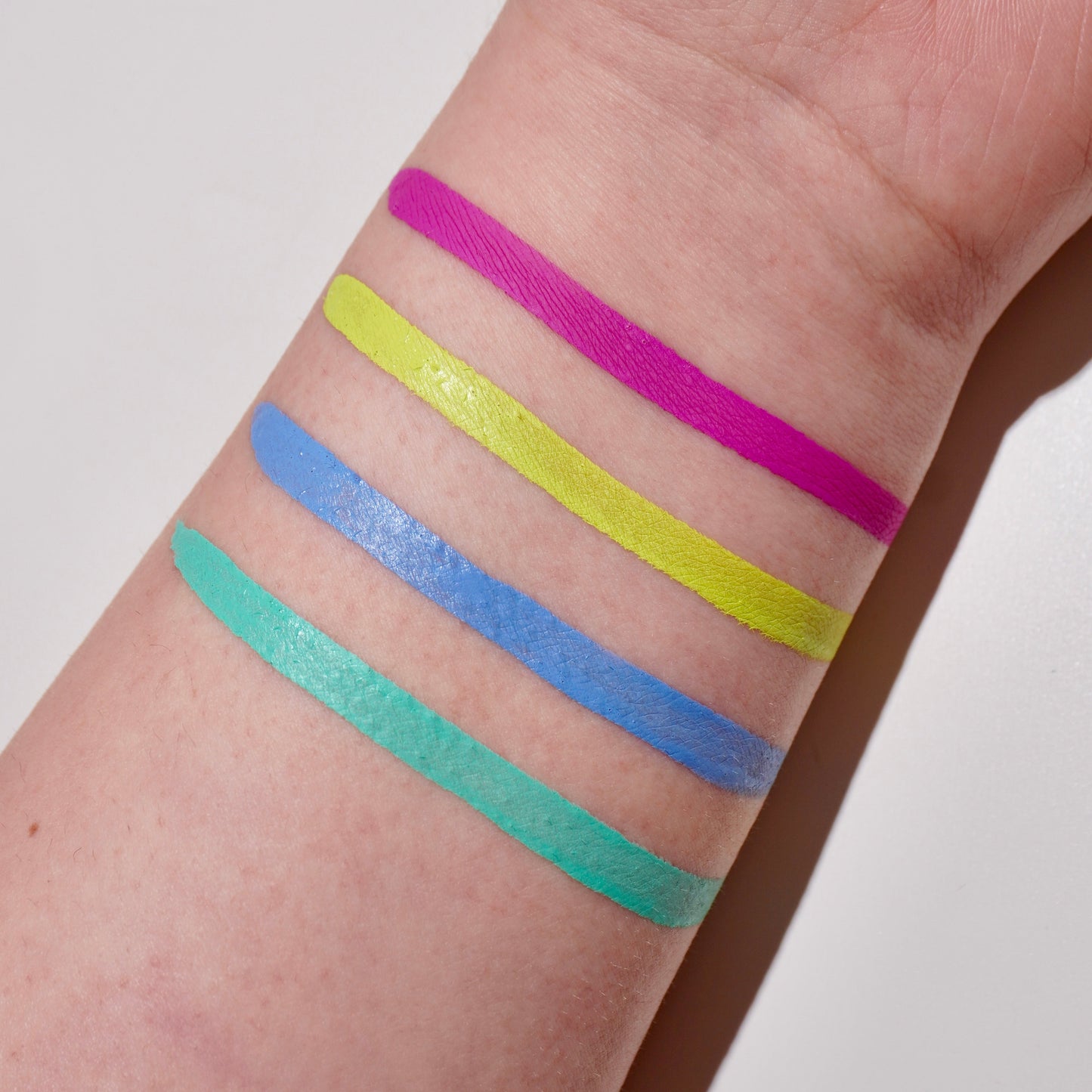 Neon 4 Pan Palette - Eyeliner - Glisten Cosmetics