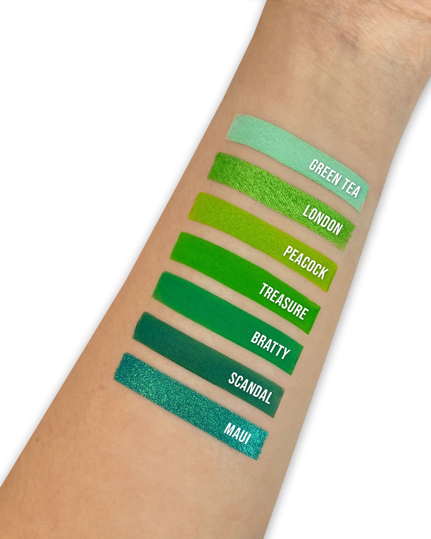 Gavissi Beauty - "BRATTY" MATTE EYESHADOW