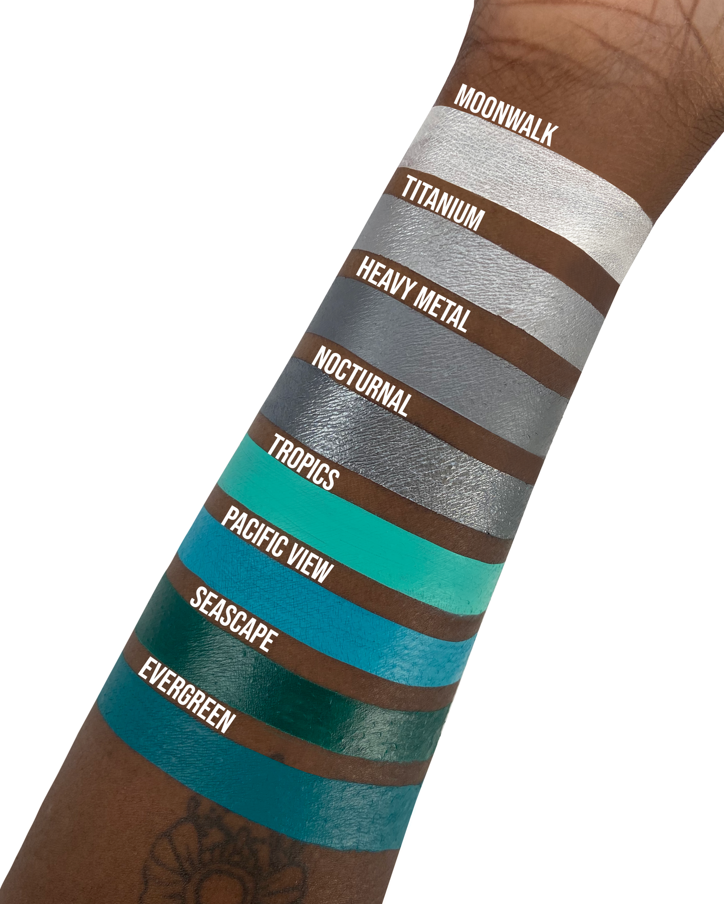 Gavissi Beauty - "TITANIUM" RETRO LINER