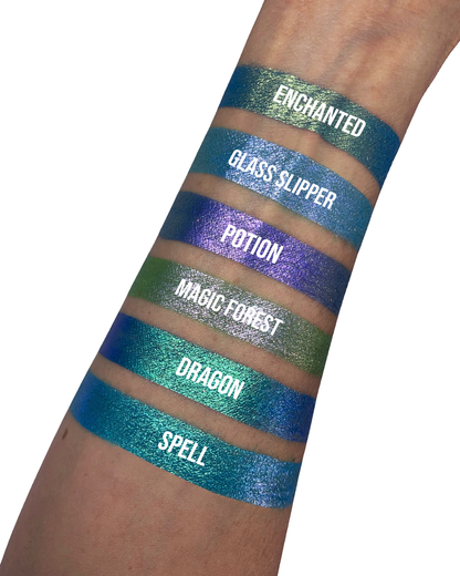 Gavissi Beauty - "ENCHANTED" SINGLE LINER PAN (DUOCHROME)