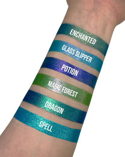 Gavissi Beauty - "ENCHANTED" SINGLE LINER PAN (DUOCHROME)