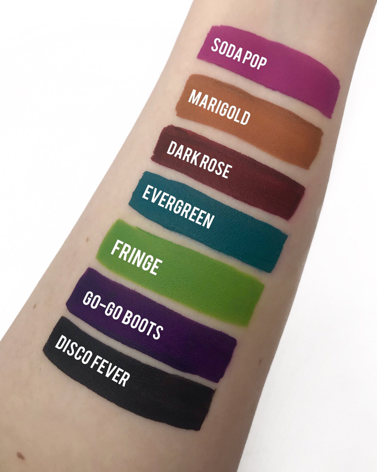 Gavissi Beauty - "GO-GO BOOTS" SINGLE LINER PAN (MATTE)