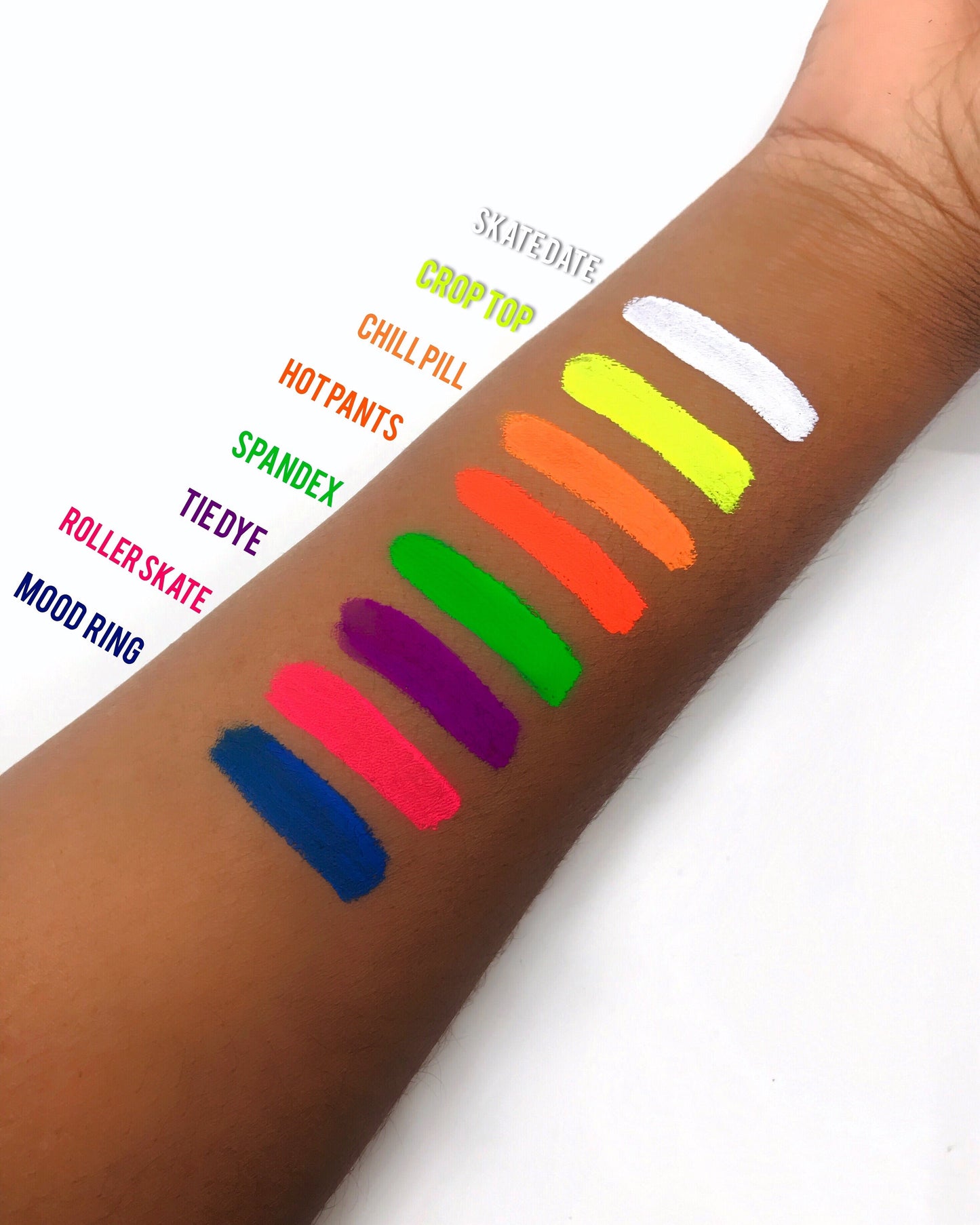 Gavissi Beauty - "TIE DYE" RETRO LINER